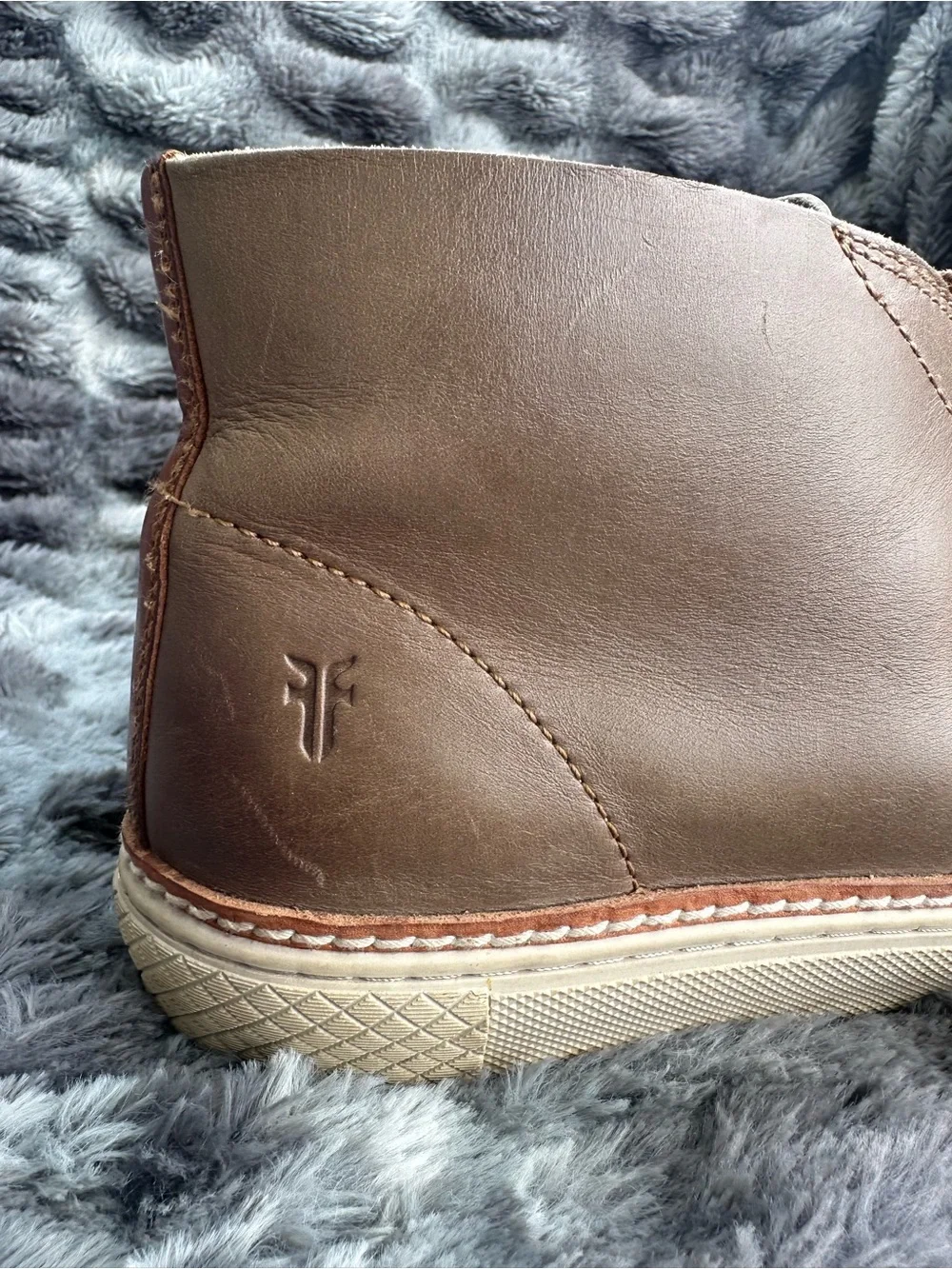 Frye classic chukka